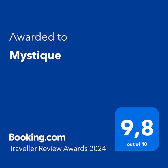 Mystique Apartment Комотини Екстериор снимка